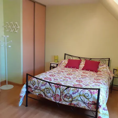 4chambres Aux Calme Chez L Habitant Homestay szállás *